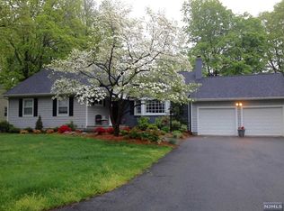 388 Frances Pl, Wyckoff, NJ