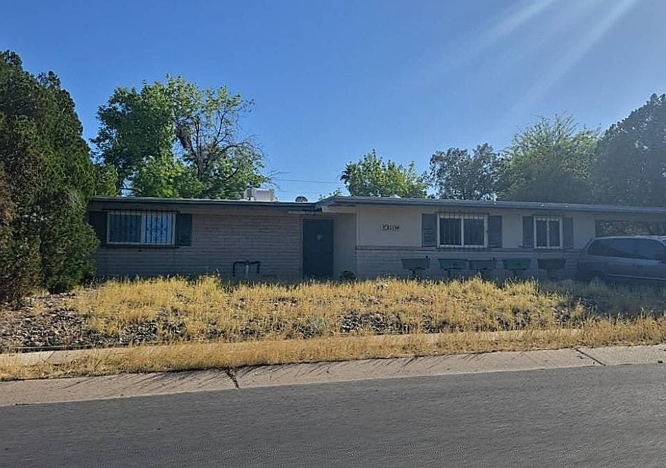 1st image of 8319 E Balfour Dr