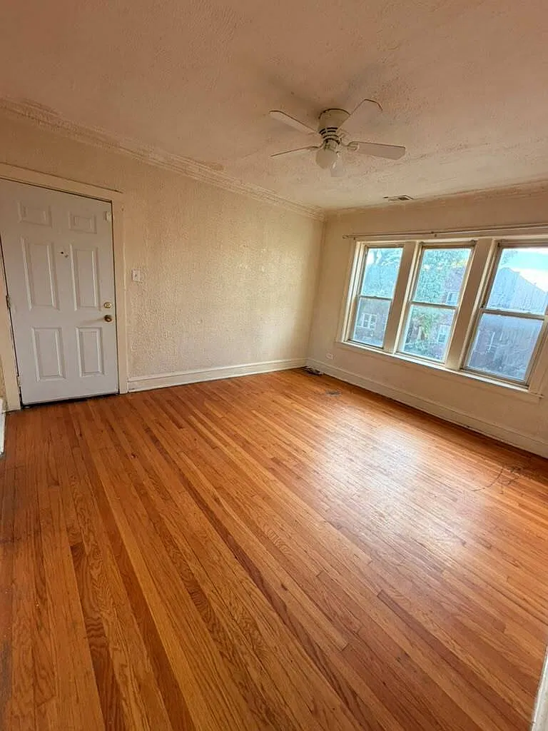 5250 W Crystal St — Photo 1