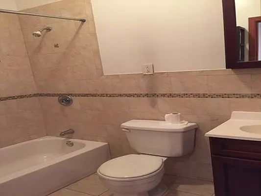 Rented by Rapid Realty Forest Hills | media 22