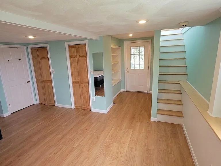 45 Breezy Hill Ter — Photo 17