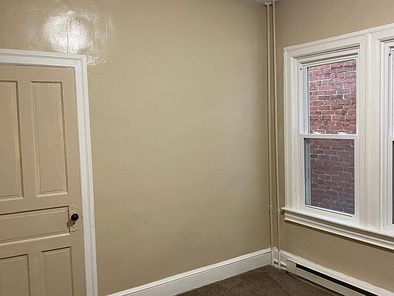 4th image of 232 N Potomac St APT 3