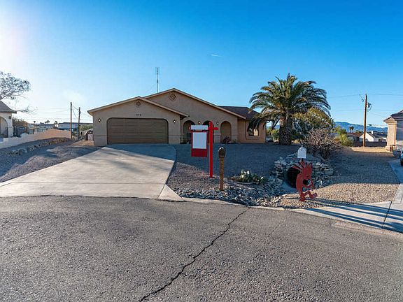 2nd image of 579 Robin Ln