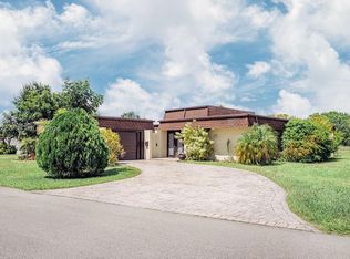 5311 Banyan Ln, Tamarac, FL 33319