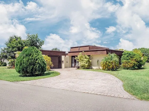 5311 Banyan Ln, Tamarac, FL 33319