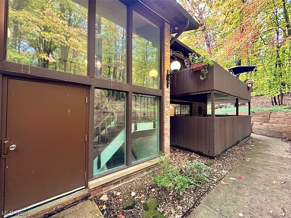 1st image of 6860 Carriage Hill Dr #C30
