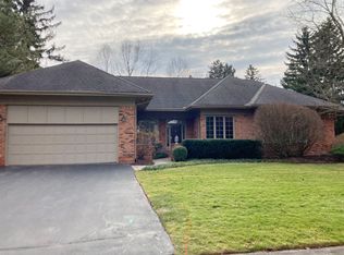 3693 York Ct, Bloomfield Hills, MI 48301