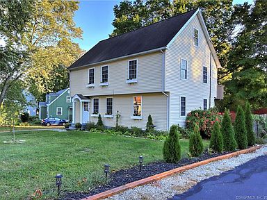 72 Sunnyside Ct Milford Ct 06460 Zillow