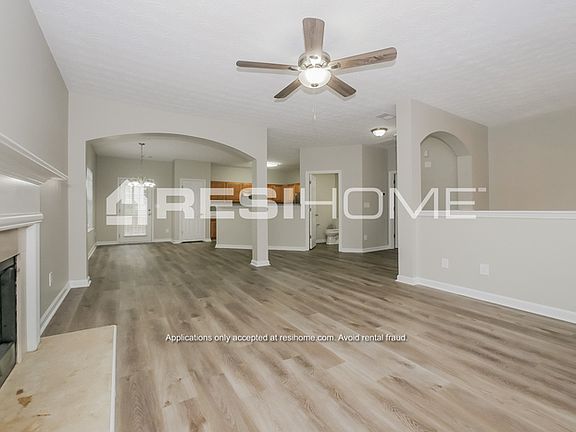 4th image of 7500 Royale Ct