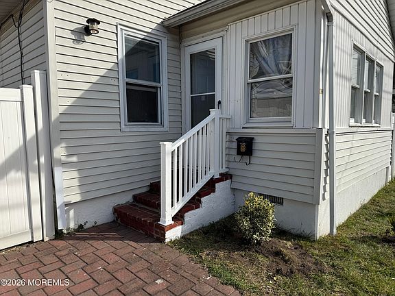 2nd image of 16 Randall Pl