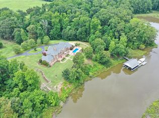 13503 Great Spring Rd, Smithfield, VA 23430