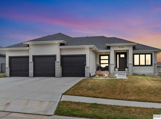 17026 Emma St, Bennington, NE 68007
