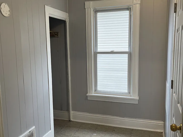 184 N Entrance Ave #2 — Photo 7