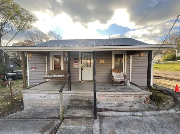 310 N Hill St, Athens, TN 37303