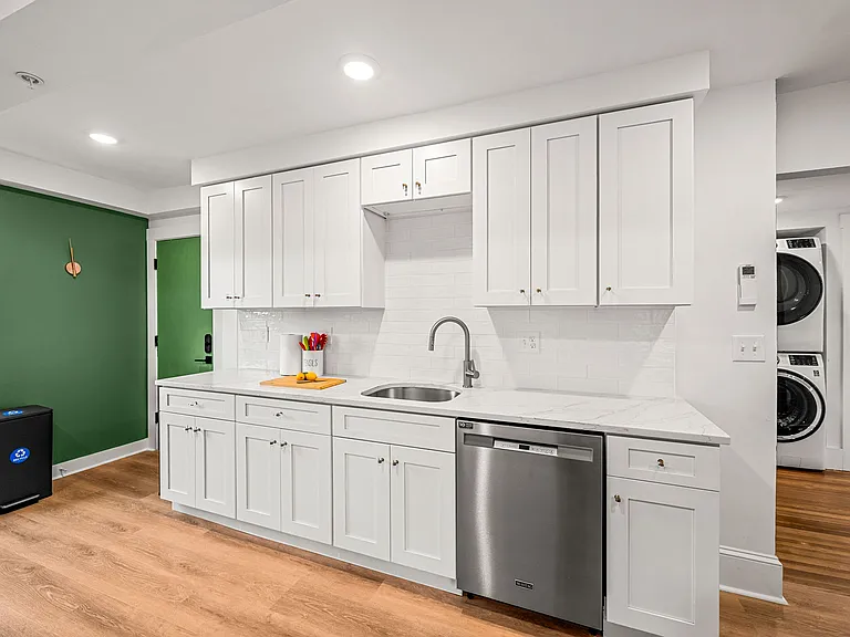 18 Benedict St #3 — Photo 12