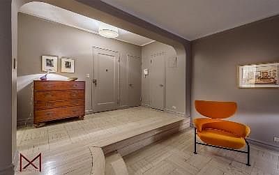 2nd image of 165 W 20th St APT 2L