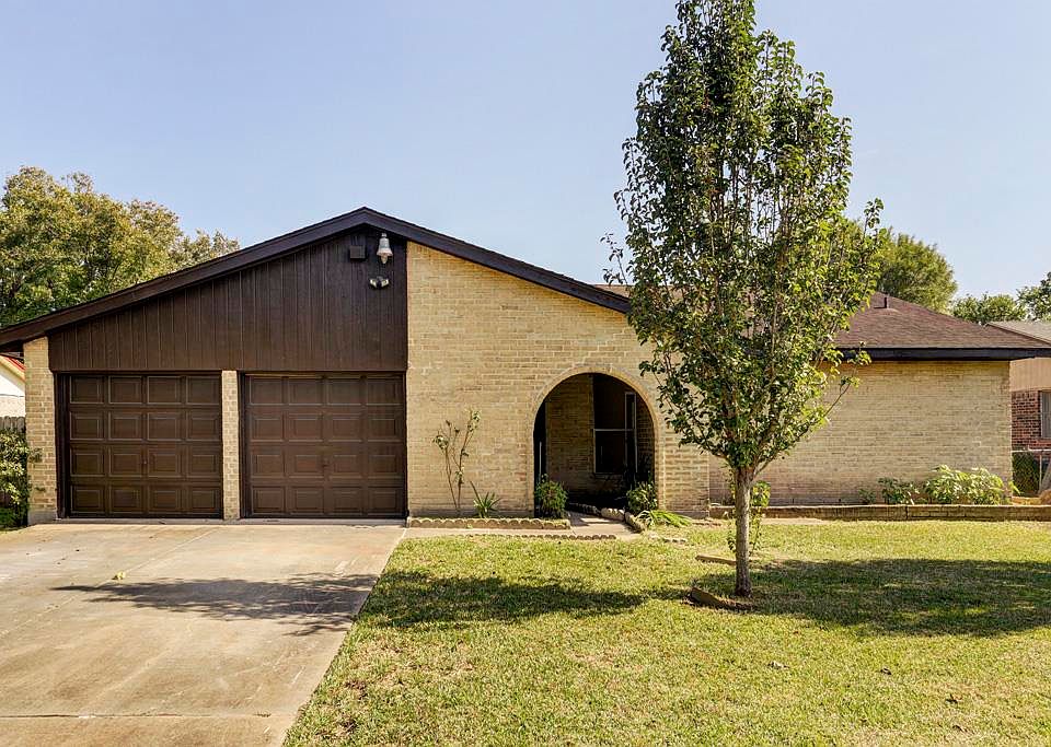 1st image of 13318 Mystic Wood Dr