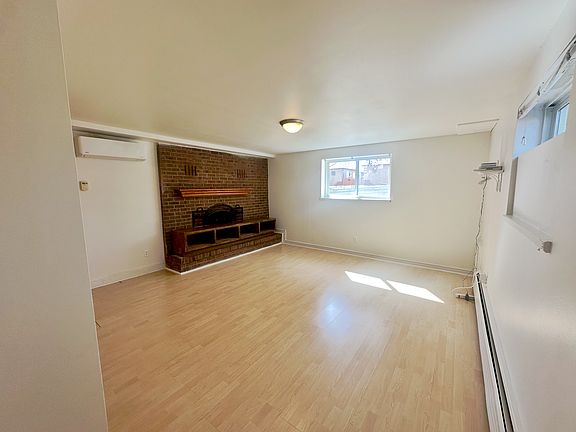 2nd image of 3702 N Clay St #3702