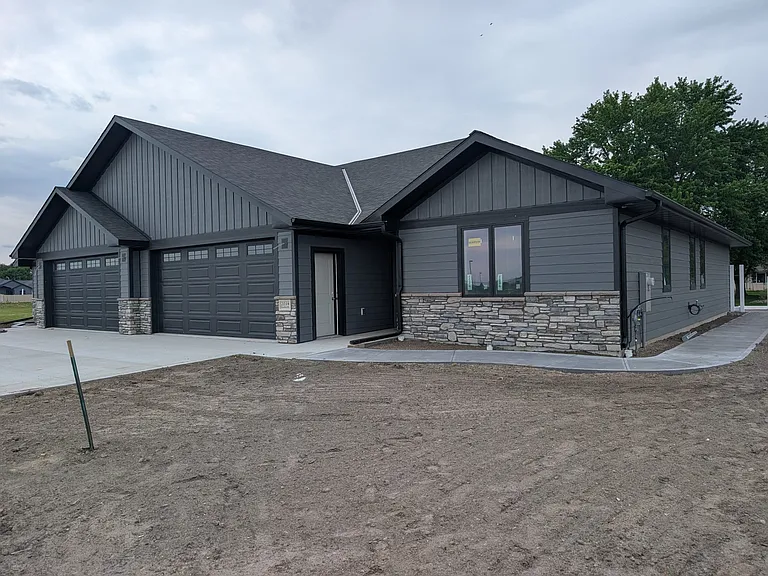 2032 Minden Dr — Photo 5