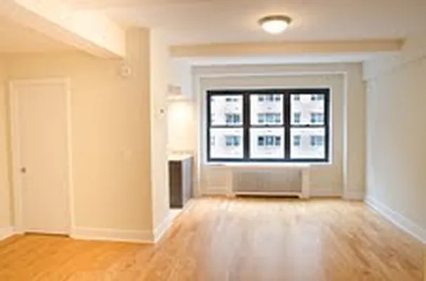 Rented by Stonehenge NYC LLC | media 4