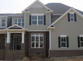 100 Crescent View Ln, Oak Ridge, TN 37830