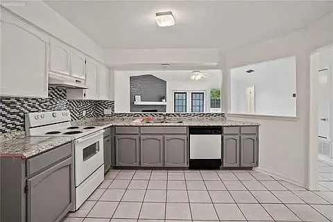 2 bed, 1240 sqft, $1,695 — Photo 3