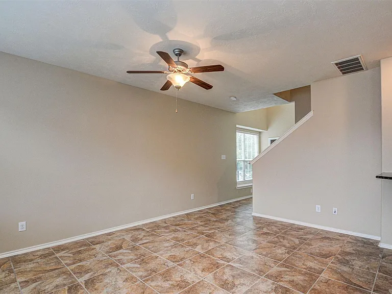 23 Fairlee Ct — Photo 15