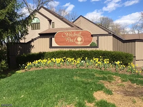 22 Windmill Dr Photo 1