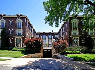 7552 Parkdale Ave #1, Clayton, MO 63105