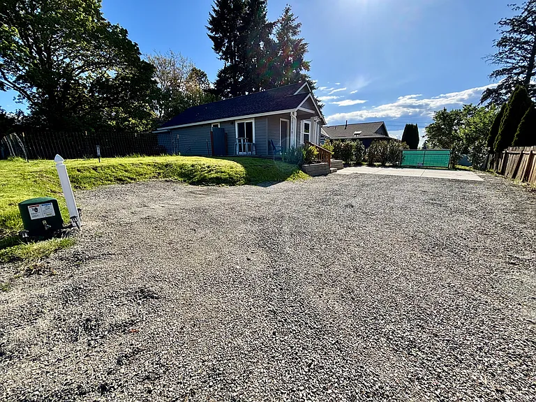 8203 NE 25th Ave #B — Photo 33