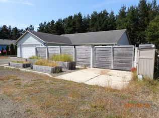 1210 Pebble Beach Ct, Westport, WA 98595