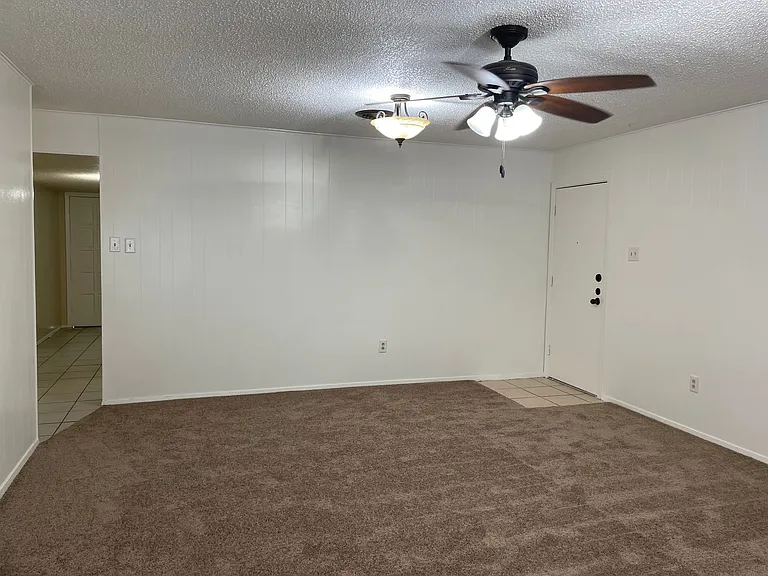 5025 Loch Lomond Dr — Photo 27