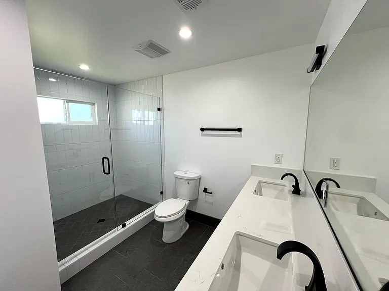 4814 Hedda St — Photo 9