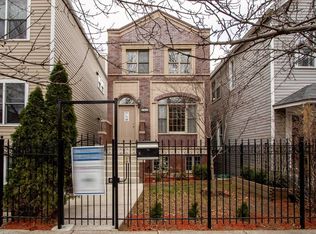 2426 W Cortland St, Chicago, IL 60647