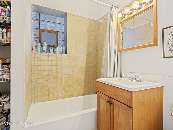 5th image of 2871 N Kimball Ave