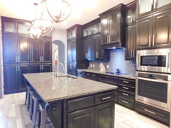 3rd image of 204 Jermyn Rd