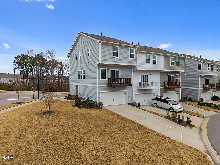 1128 Brickfield Dr — Photo 37