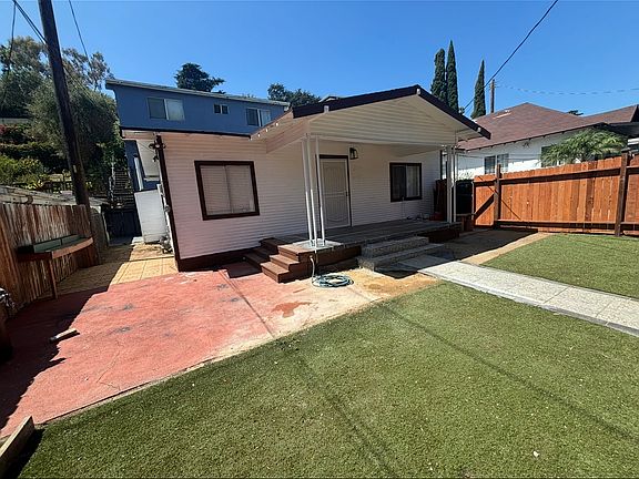 3rd image of 2659 Glendale Blvd