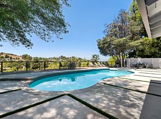 17072 Oak View Dr, Encino, CA 91436