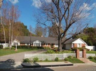 15611 Royal Oak Rd, Encino, CA 91436