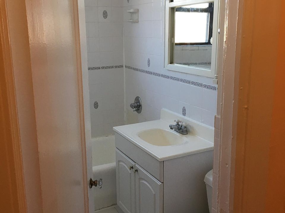 1st image of 9 Greenridge Ave #E8