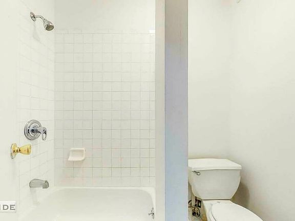 5th image of 407 W 50th St #3