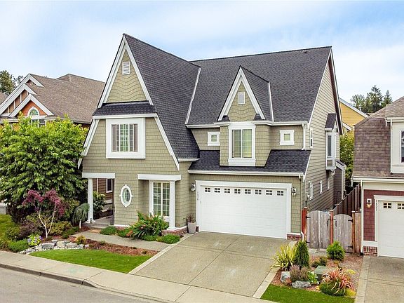 2nd image of 1829 SE 8th Place