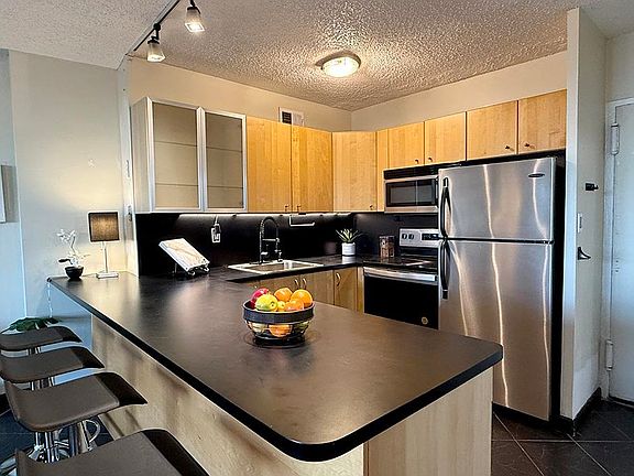 4th image of 380 Mountain Rd APT 110
