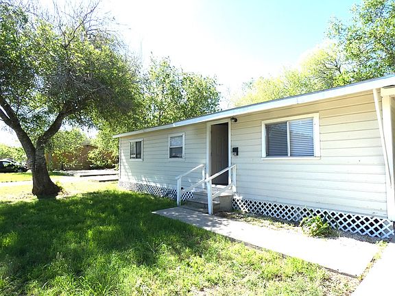 4th image of 1411 Retama St