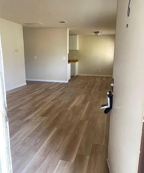 Birchwood Apartments — Photo 8