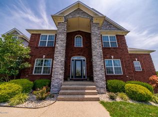 172 Peach Orchard Cir, Fisherville, KY 40023
