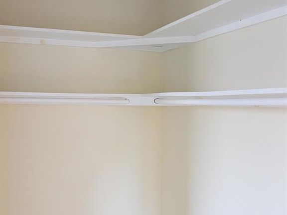 4th image of 2904 N Mildred Ave #1