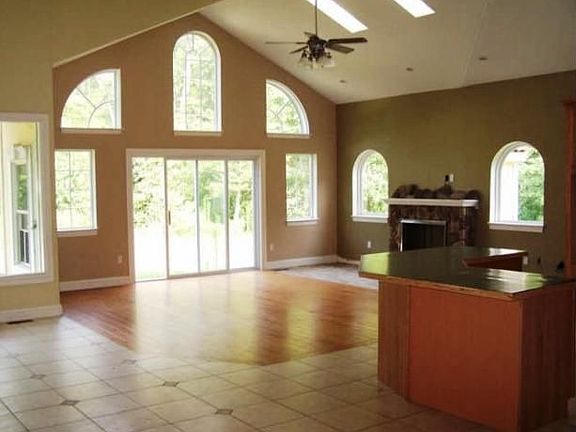 4th image of 25768 Paez Villa Ln