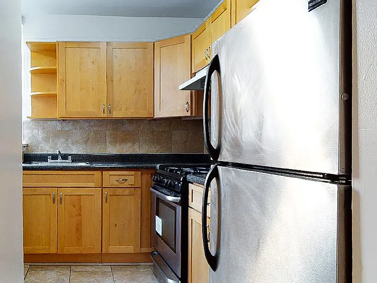 120 W 112th St #2A — Photo 3